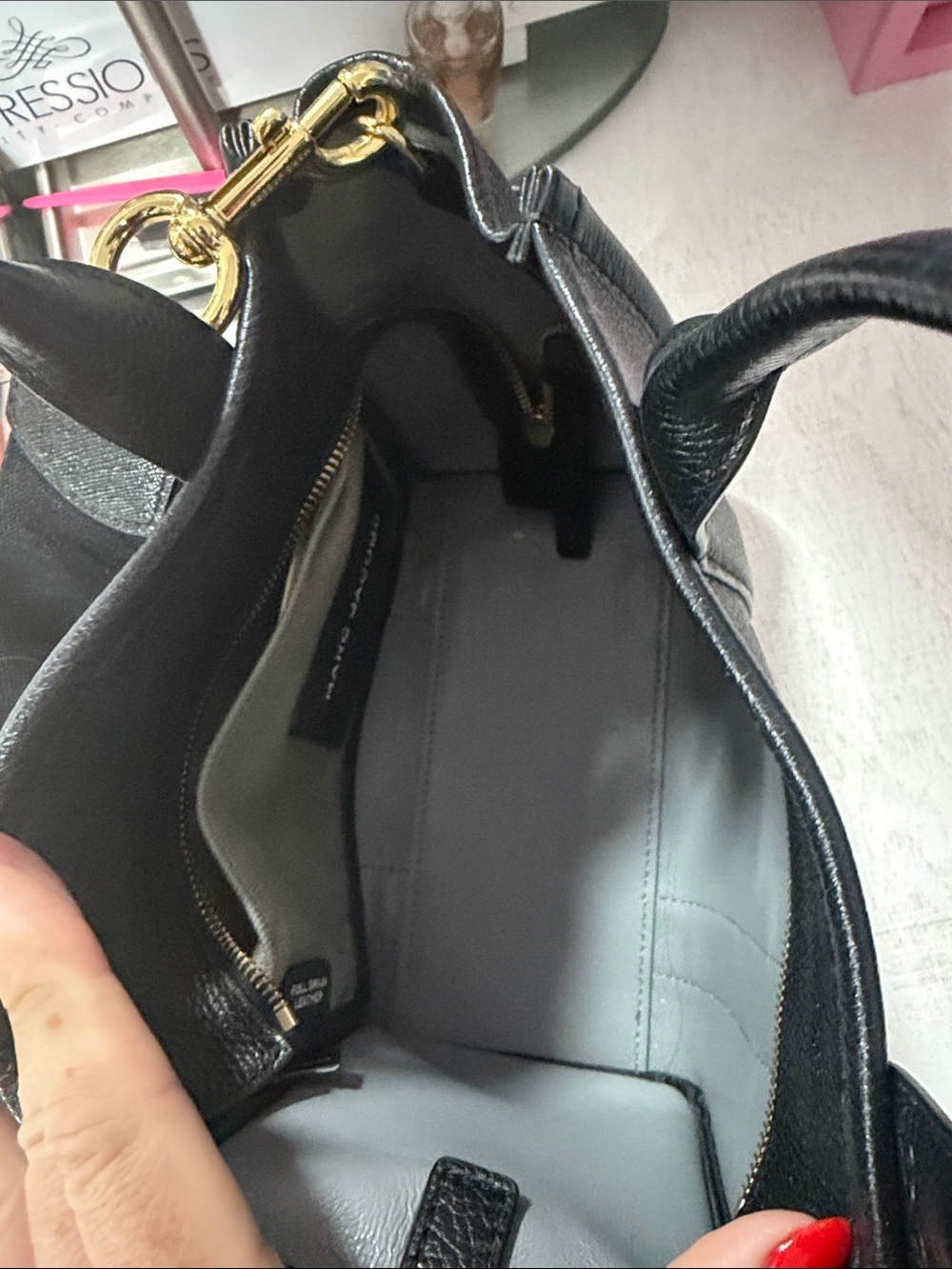 Marc Jacobs Black The Tote Bag - Compact Leather Handbag small - Picture 9 of 12